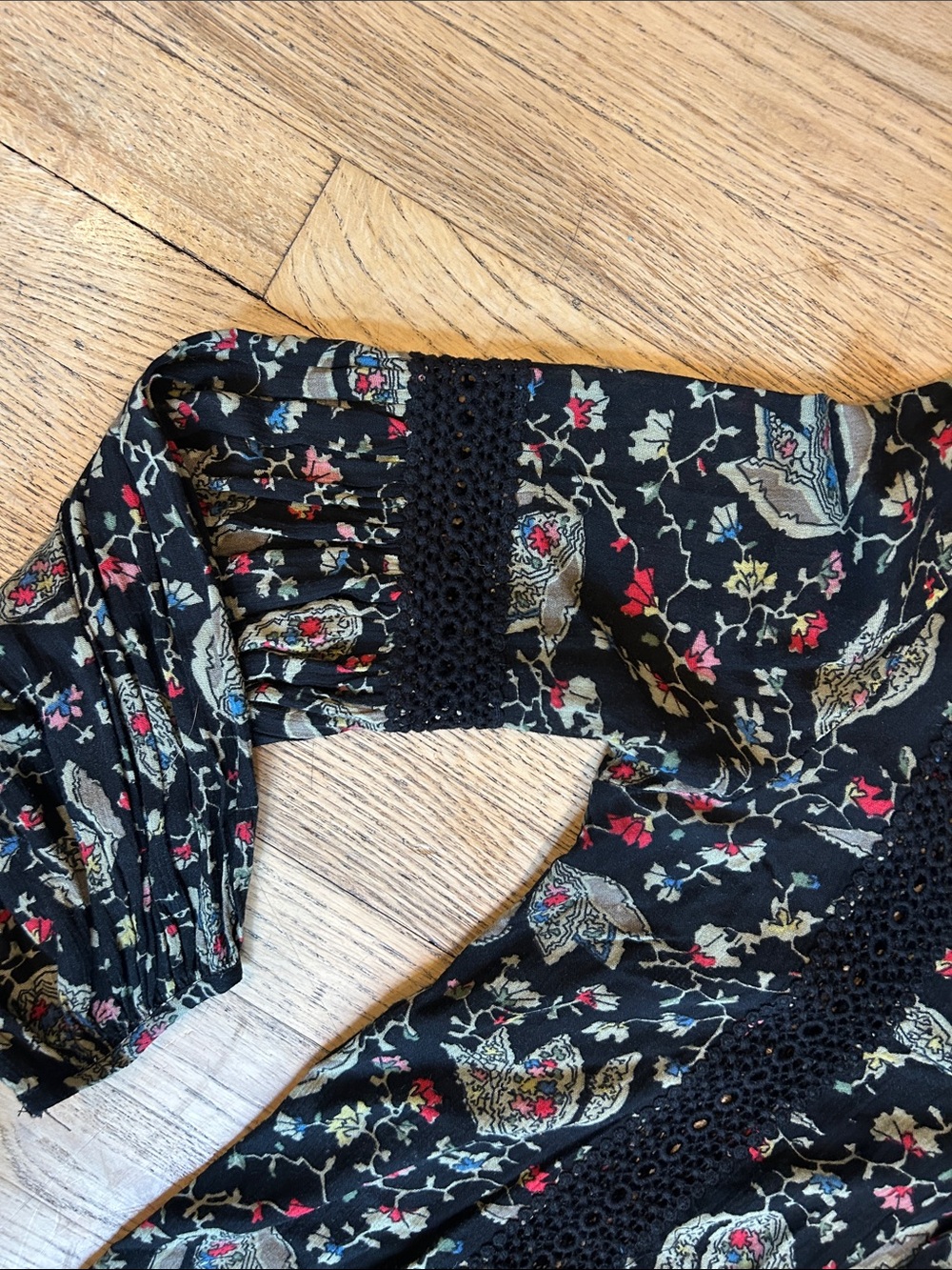 Umgee Black Paisley Floral Boho Tunic - Picture 5 of 9